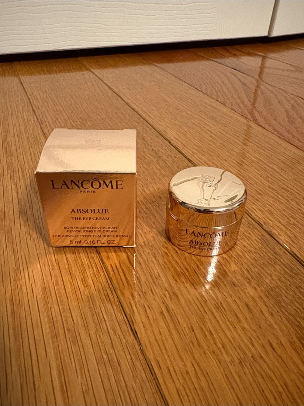 Lancôme Absolue the eye cream